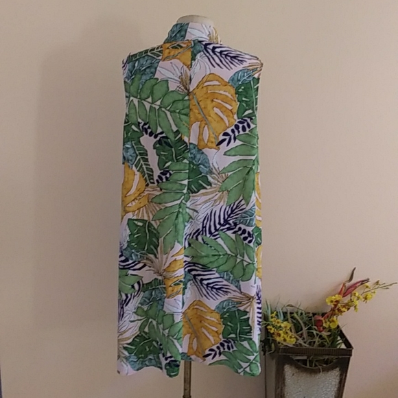 Adore Size L Tropical Dress. - Picture 2 of 7